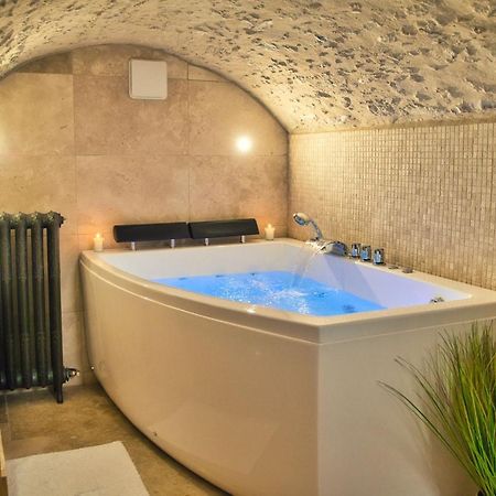 L'Oxalis Villa, Sauna Et Jaccuzi Privatif Bullion Luaran gambar